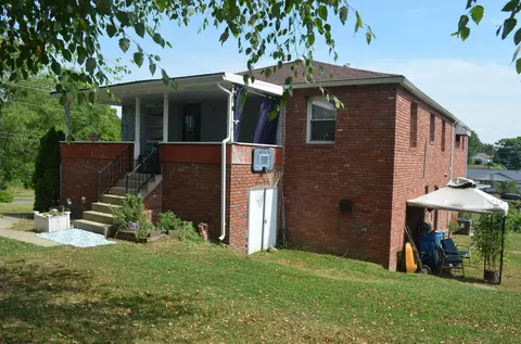 1669 Mary Lou Retton Dr, Fairmont, WV 26554