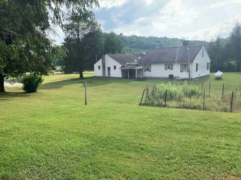 20326 Barbour County Hwy, Philippi, WV 26416