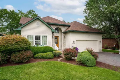 2064 Georgian Ln, Morgantown, WV 26508