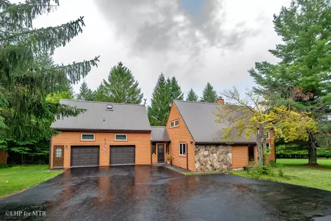 160 Mountainside Rd, Davis, WV 26260
