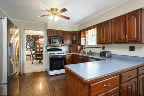 191 Ridgeway Dr, Bridgeport, WV 26330 photo 8