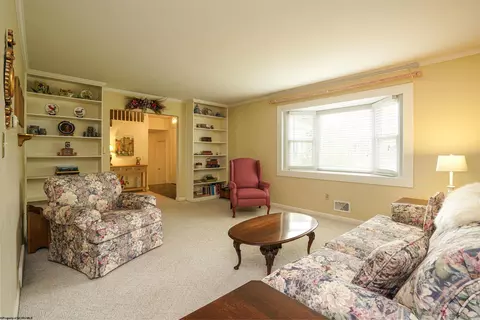 191 Ridgeway Dr, Bridgeport, WV 26330 photo 5