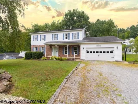 1478 Suds Run Rd, Mount Clare, WV 26408