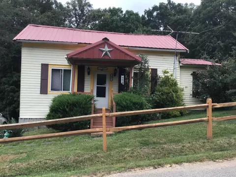 241 Eastview Addition Addition, Littleton, WV 26581