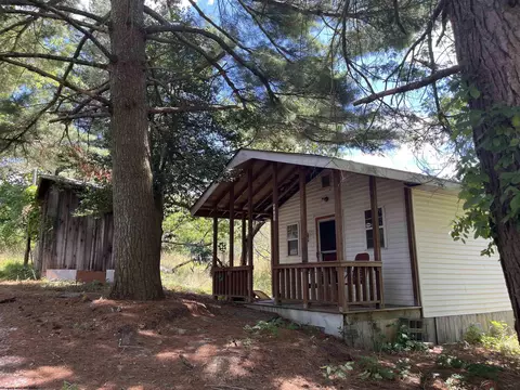 4463 Union Rd, Philippi, WV 26416