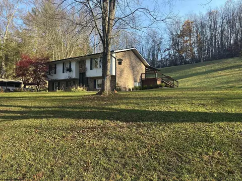 675 Owings Rd, Shinnston, WV 26431