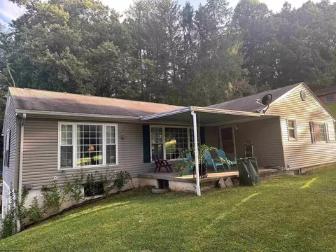 83 Pool Dr, Mount Clare, WV 26408
