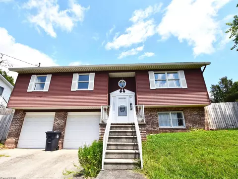 1037 Dorsey Ave, Morgantown, WV 26501