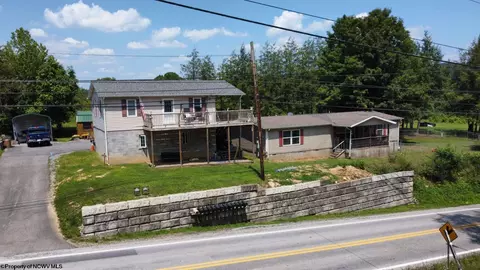 6617 Main St, Jane Lew, WV 26378