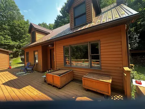 310 Red Oak Rd, Elkins, WV 26241