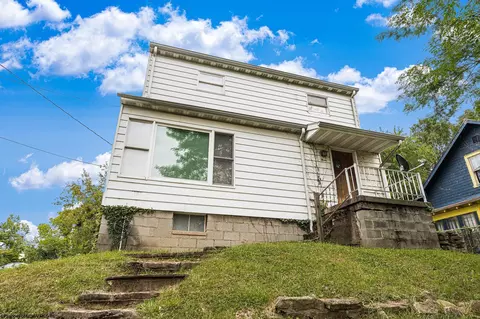3 Sycamore St, Morgantown, WV 26501