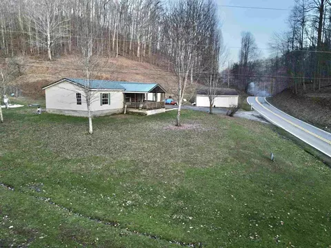 1186 Walker Fork Rd, Copen, WV 26615