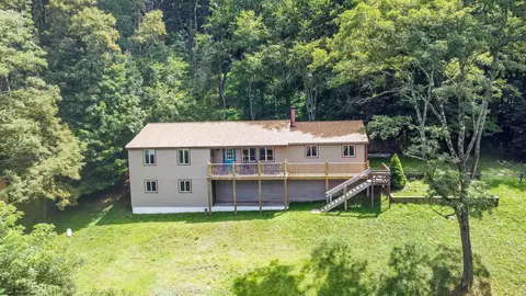 2334 E Alpine Dr #LOT 126 AND 127 INNSBRUCK SEC, Terra Alta, WV 26764
