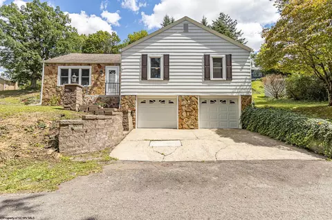 16 Camden St, Morgantown, WV 26501