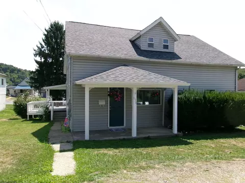 638 Pike St, Fairmont, WV 26554