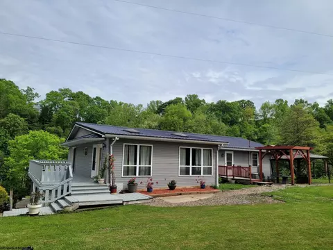 2555 Marshville Rd, Salem, WV 26426