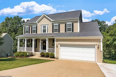 461 Blackberry Ridge Dr, Morgantown, WV 26508
