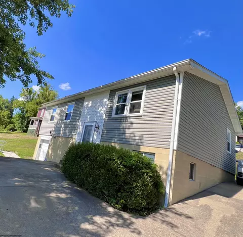 119 Grand St, Grafton, WV 26354