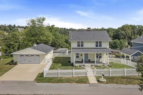 410 Delaware Ave, Westover, WV 26501