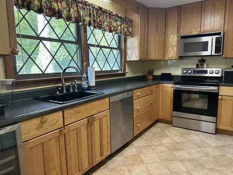 Kitchen - E2 Cedar Place Drive #E2, Davis, WV 26260 photo 1 of 1