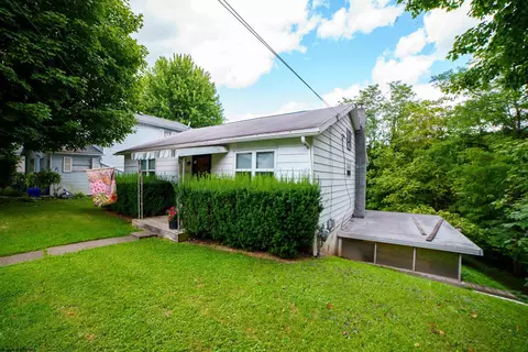 86 Monongahela Ave, Westover, WV 26501