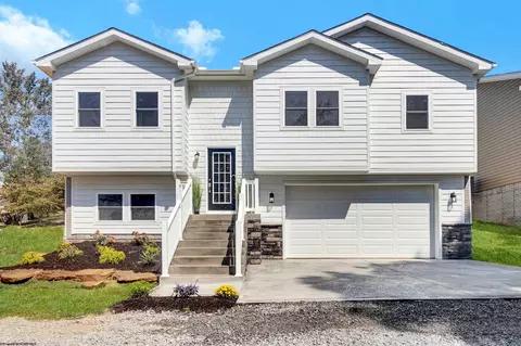 208 Josephine Dr, Morgantown, WV 26508