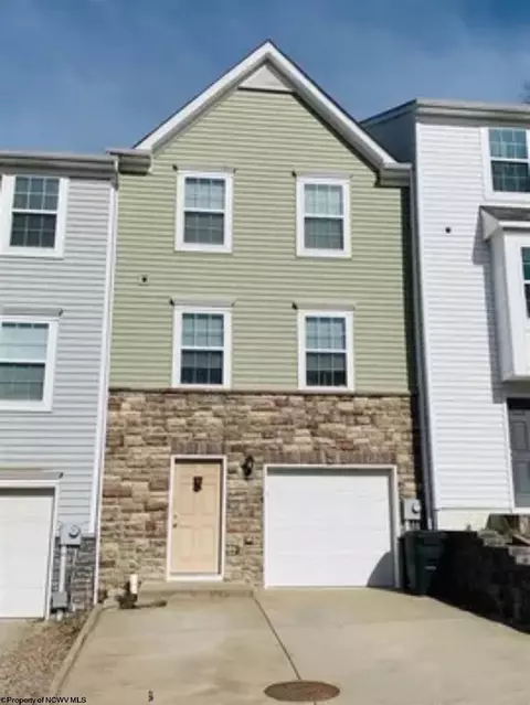 328 Falcon Run, Morgantown, WV 26508