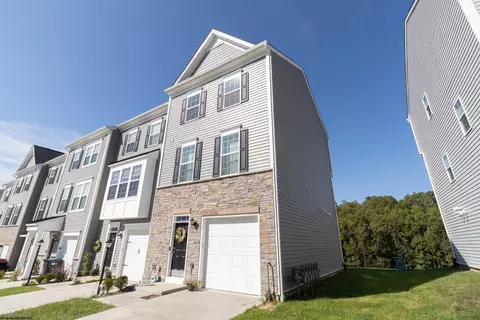 62 Dover Ct, Bridgeport, WV 26330
