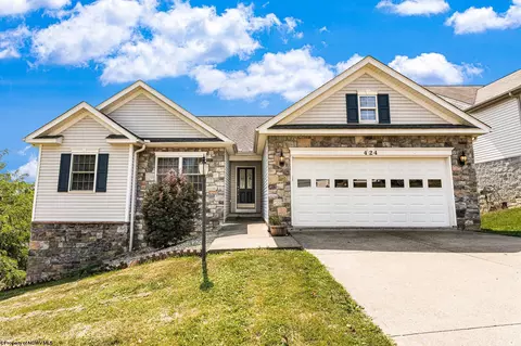 424 Arabela Ct, Morgantown, WV 26508