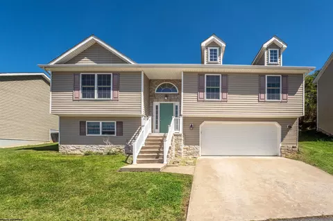 158 Auburn Dr, Morgantown, WV 26501