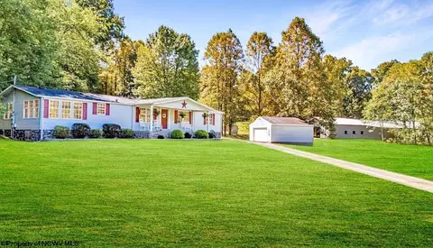 282 Freeman Hill Rd, Bridgeport, WV 26330