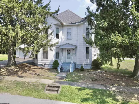 116 Brown Ave, Weston, WV 26452
