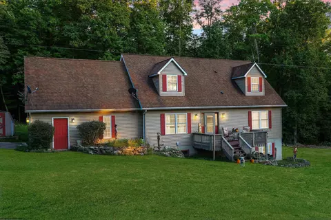 506 Cinder Bin Rd, Terra Alta, WV 26764