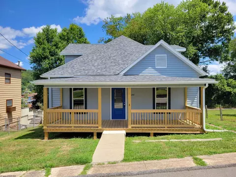1500 Crislip Ave, Clarksburg, WV 26301