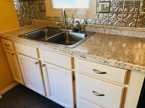 Kitchen - 151 12 Valley St, Salem, WV 26426 photo 2 of 5