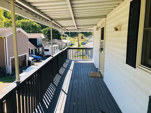 Exterior - 151 12 Valley St, Salem, WV 26426 photo 3 of 5