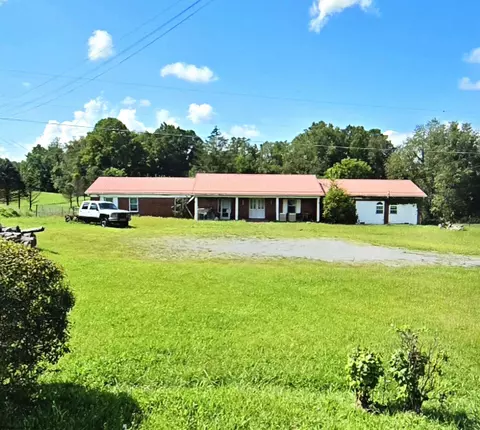 9414 Route 20 South Rd, French Creek, WV 26218