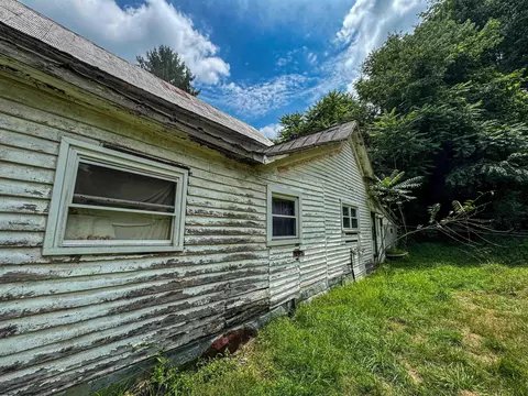 176 Marshok Ln, Wallace, WV 26448
