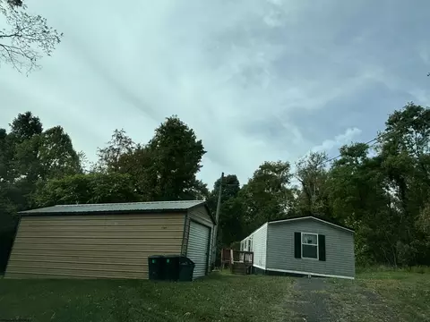 1186 Goff School Rd, Belington, WV 26250