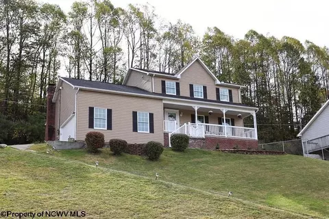 200 Sherwood Rd, Bridgeport, WV 26330