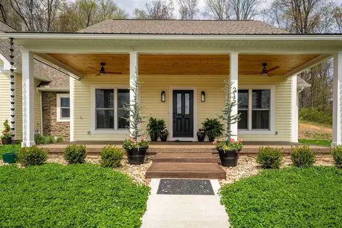 215 Farm Brook Ln, Morgantown, WV 26505