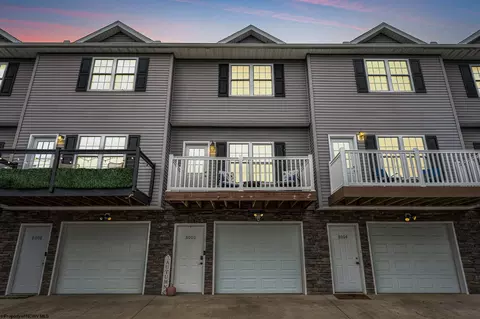 8006 Kaustin Dr, Morgantown, WV 26501