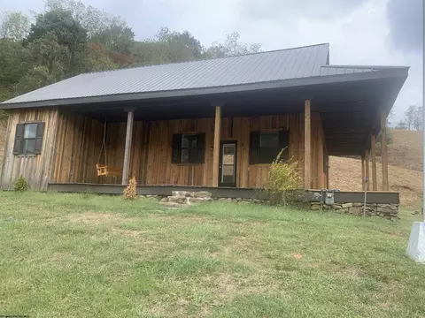 35 Wilson Siding Rd, Weston, WV 26452