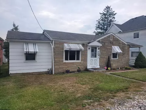8105 Hazelwood Ave, Stonewood, WV 26301