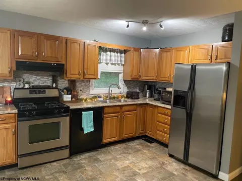 Kitchen - 30 Rebas Rd, Beverly, WV 26253 photo 1 of 2