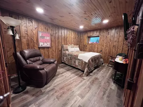 Bedroom - 915 Barn Owl Rd, Bowden, WV 26254 photo 3 of 4