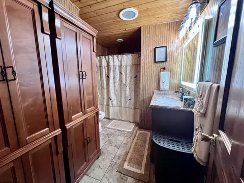 Bath - 915 Barn Owl Rd, Bowden, WV 26254 photo 1 of 3