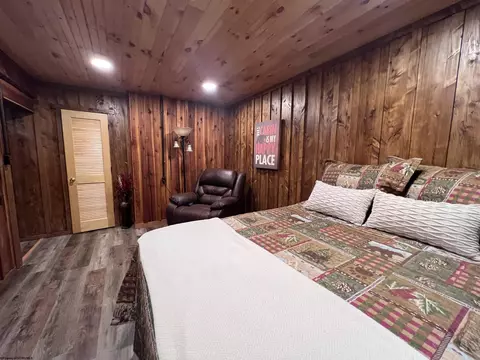 Bedroom - 915 Barn Owl Rd, Bowden, WV 26254 photo 4 of 4
