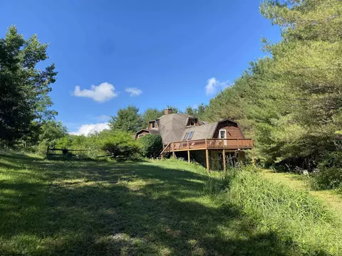 263 Freeland Crosscut Rd, Terra Alta, WV 26764