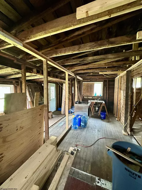 Entry Way - 165 Ash Aly, Thomas, WV 26292 photo 1 of 1